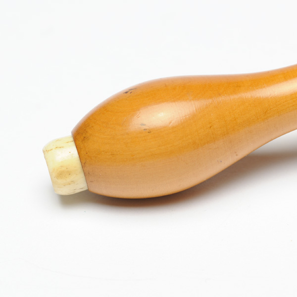 picture shows one piece ear trumpet @ EarTrumpets.com