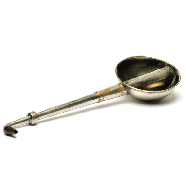 picture shows banjo ear trumpet @ EarTrumpets.com