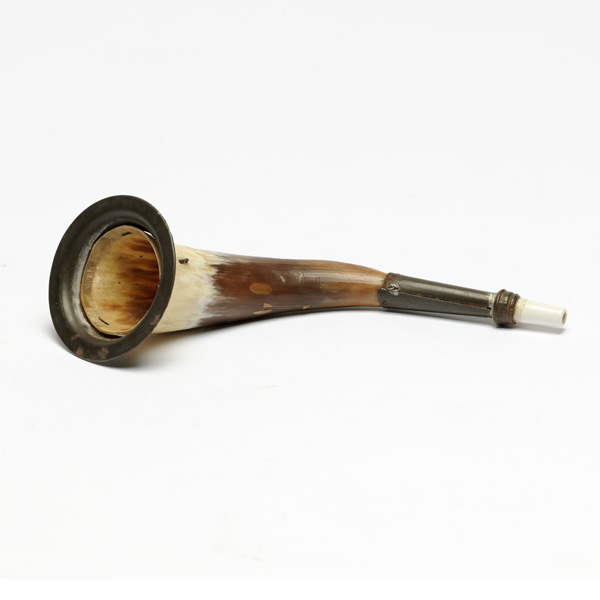 picture shows one piece ear trumpet @ EarTrumpets.com